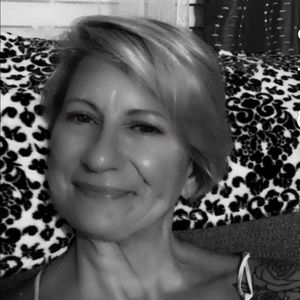 Meet your Posher, Debra